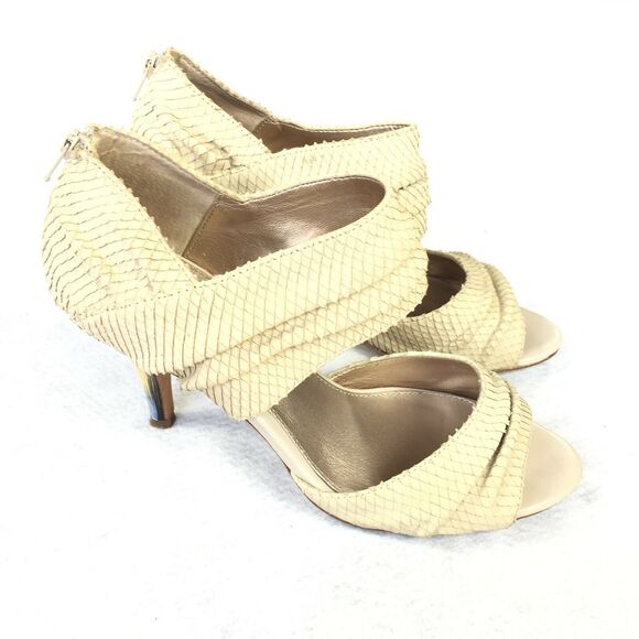Isola Open Toe High Heels Size 7.5 Womens Cream Ankle Cuff Bootie Snake Textured - Picture 1 of 12